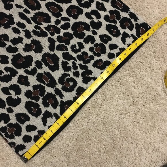 Leopard Print Cotton Knit Short Sleeve Sweater - Picture 8 of 11